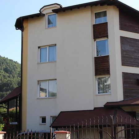 Hotel Radi Sapareva Banya ภายนอก รูปภาพ