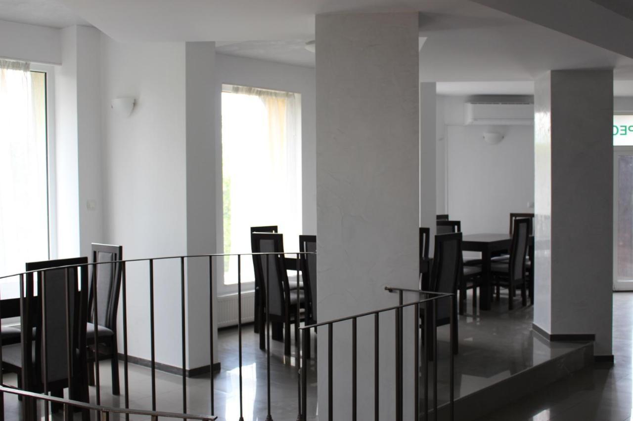 Hotel Radi Sapareva Banya ภายนอก รูปภาพ
